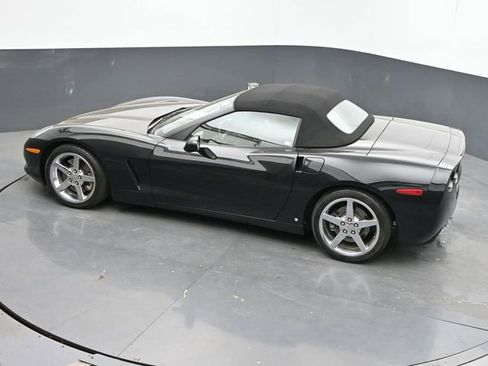 Used 2007 Chevrolet Corvette Convertible w/ Preferred Equipment Group RWD image 28