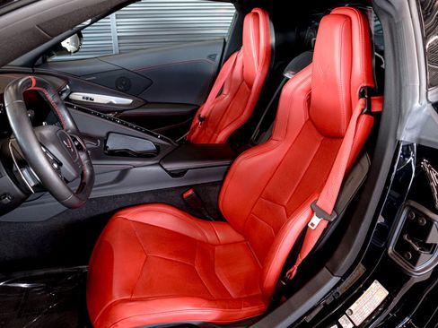 Used 2023 Chevrolet Corvette Stingray Coupe w/ Z51 Performance Package RWD image 5