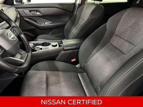 Certified 2025 Nissan Rogue SV AWD/4WD image 13