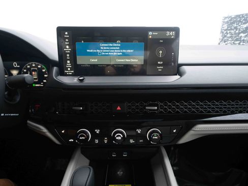 New 2025 Honda Accord EX-L image 17