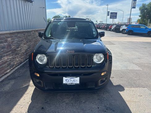 Used 2016 Jeep Renegade 75th Anniversary FWD image 3