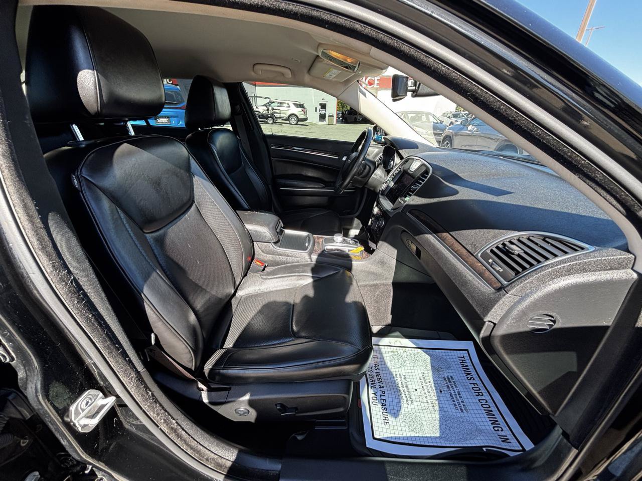 Used 2019 Chrysler 300 Limited RWD image 10