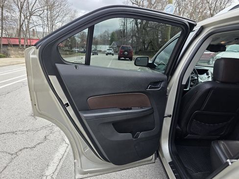 Used 2014 Chevrolet Equinox LTZ image 16