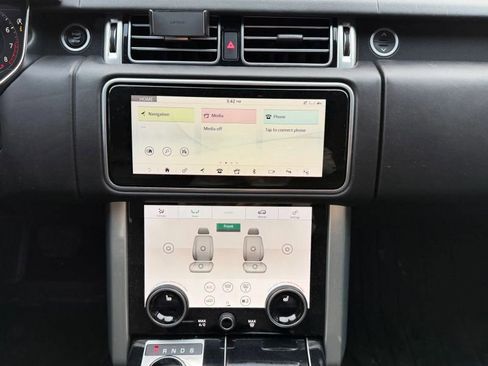 Used 2020 Land Rover Range Rover HSE image 21