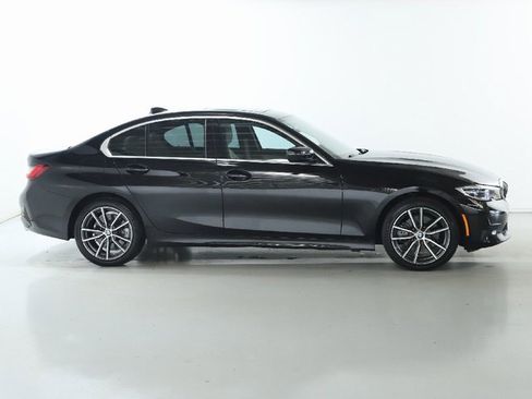 Used 2022 BMW 330i xDrive Sedan w/ Premium Package 2 image 10