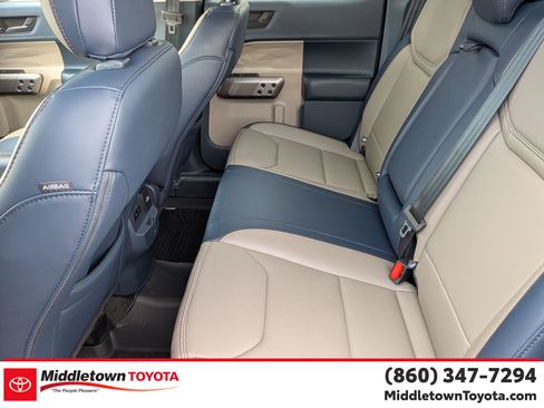 Used 2025 Ford Maverick Lariat w/ 4K Tow Package AWD/4WD image 35