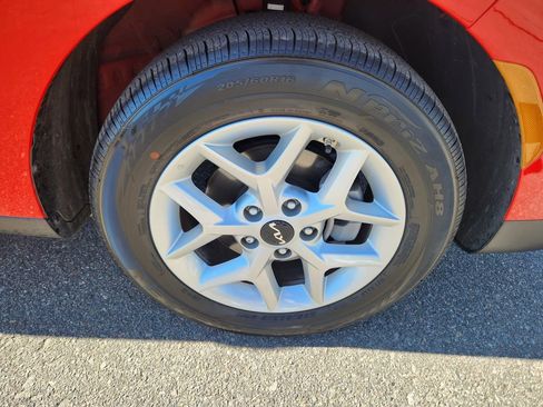 Certified 2025 Kia Soul S image 47