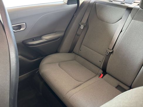 Used 2025 Kia K4 FWD image 38