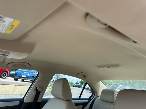 Used 2014 Volkswagen Jetta SE FWD image 22