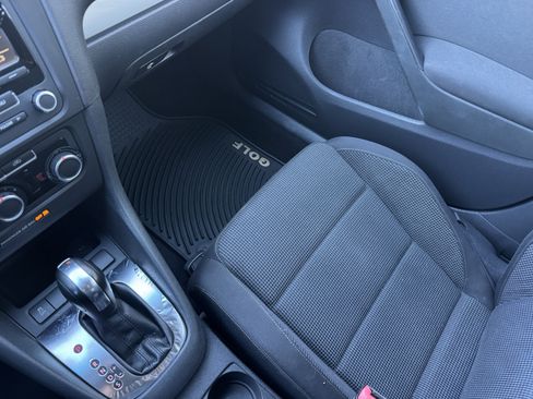 Used 2012 Volkswagen Golf 2.5L image 28