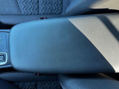 Used 2022 Chevrolet Equinox LT image 18