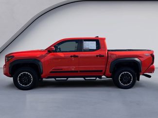 Used 2024 Toyota Tacoma TRD Off-Road w/ TRD Off Road Upgrade Package AWD/4WD video 2