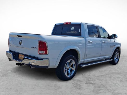 Used 2018 RAM 1500 Laramie w/ Convenience Group AWD/4WD image 5