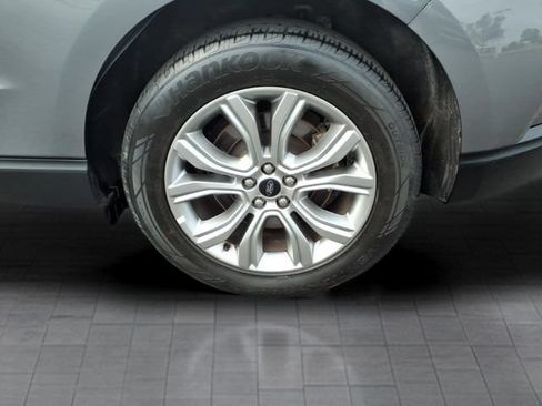 Certified 2024 Ford Edge Titanium AWD/4WD image 9