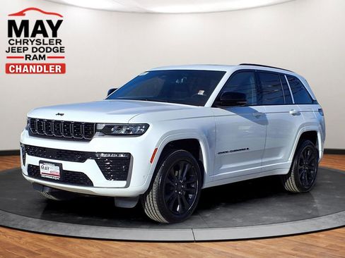 New 2026 Jeep Grand Cherokee Limited AWD/4WD image 1