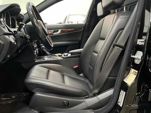 Used 2012 Mercedes-Benz C 250 Sedan image 36