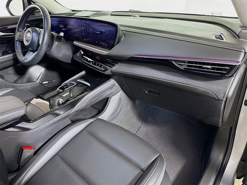 Certified 2025 Buick Envision Preferred image 28