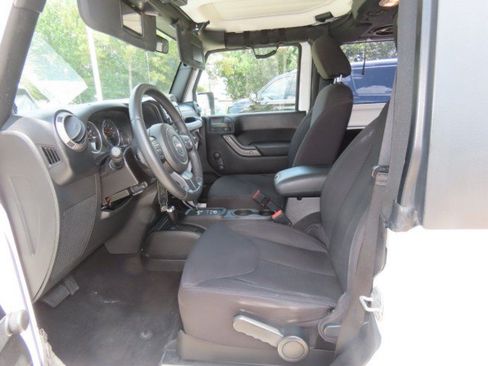 Used 2014 Jeep Wrangler Sport w/ Connectivity Group AWD/4WD image 17