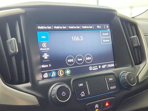 Used 2022 GMC Terrain SLT image 32