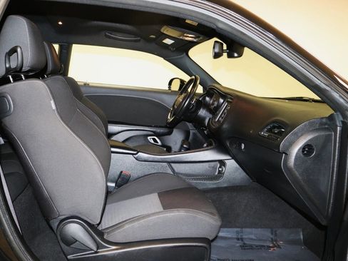 Used 2022 Dodge Challenger GT w/ Driver Convenience Group image 18