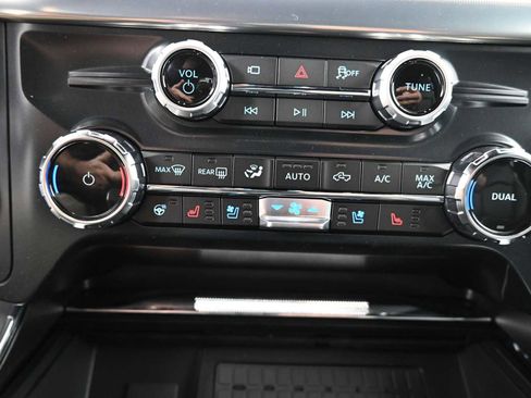 New 2025 Ford F150 Lariat w/ Equipment Group 502A High image 41