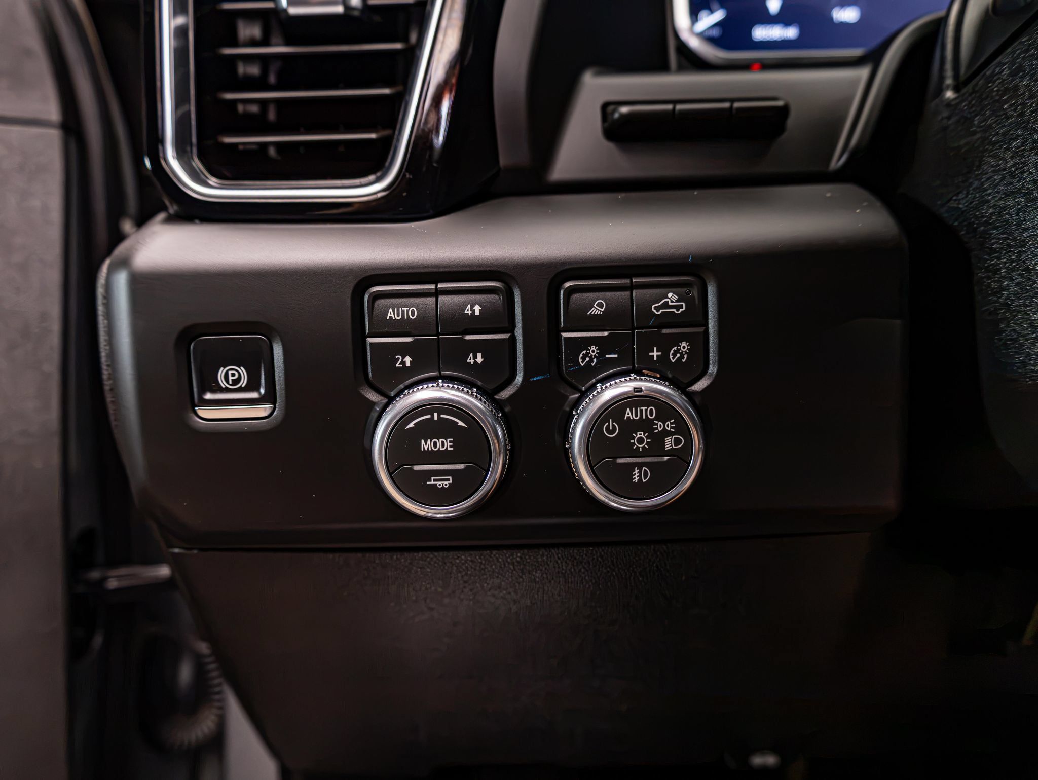 Used 2026 GMC Sierra 3500 Denali Ultimate AWD/4WD image 17