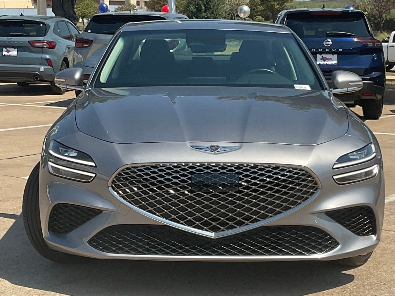 Used 2025 Genesis G70 2.5T RWD image 2