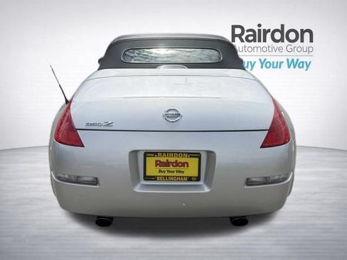 Used 2007 Nissan 350Z Touring RWD image 5
