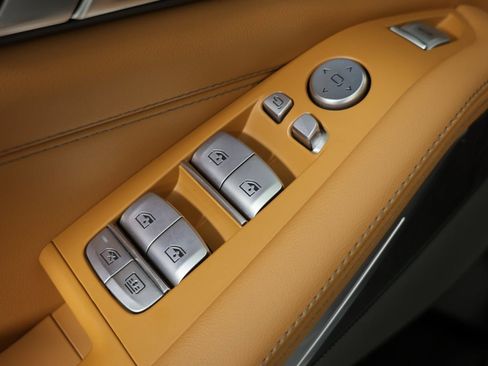 Used 2023 BMW X7 xDrive40i w/ Executive Package image 25