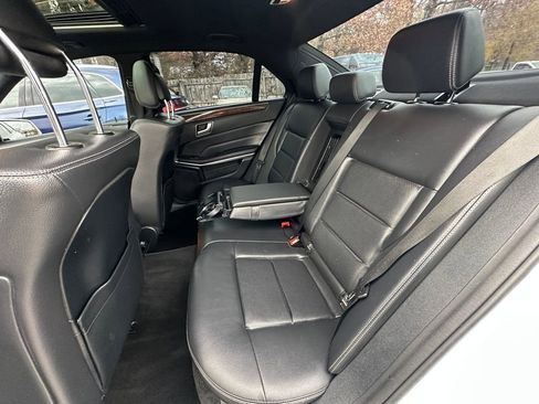 Used 2016 Mercedes-Benz E 350 4MATIC Sedan image 22