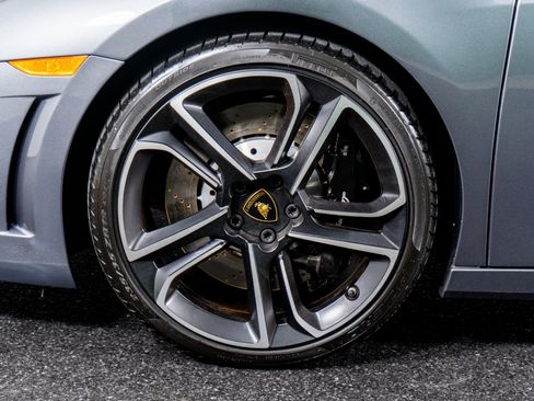 Used 2013 Lamborghini Gallardo LP 550-2 image 21