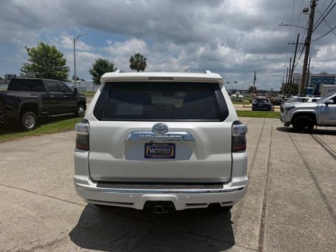 Used 2022 Toyota 4Runner Limited AWD/4WD image 8
