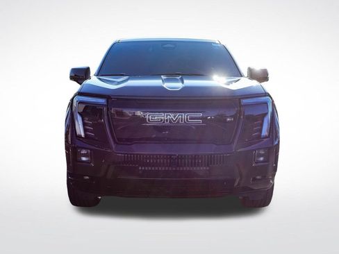 Used 2025 GMC Sierra EV Denali AWD/4WD image 8
