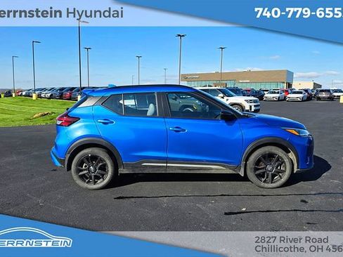 Used 2024 Nissan Kicks SR w/ SR Premium Package FWD image 23