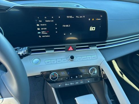 New 2026 Hyundai Elantra Limited image 11