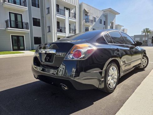 Used 2012 Nissan Altima 2.5 S FWD image 6