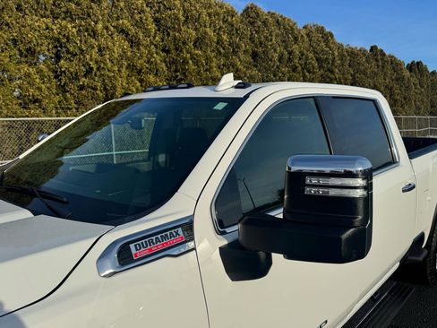 Used 2022 GMC Sierra 2500 Denali image 31