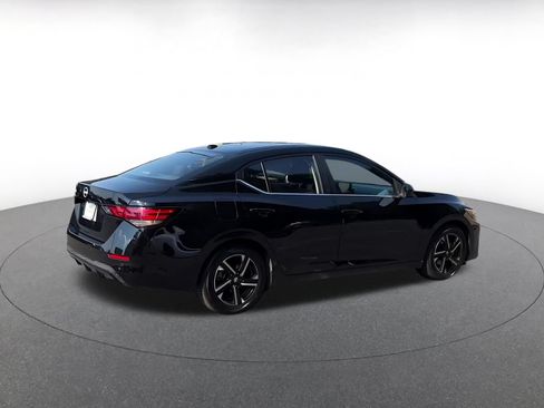 Used 2025 Nissan Sentra SV FWD image 15