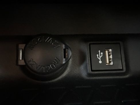 Certified 2024 Toyota RAV4 XLE image 31