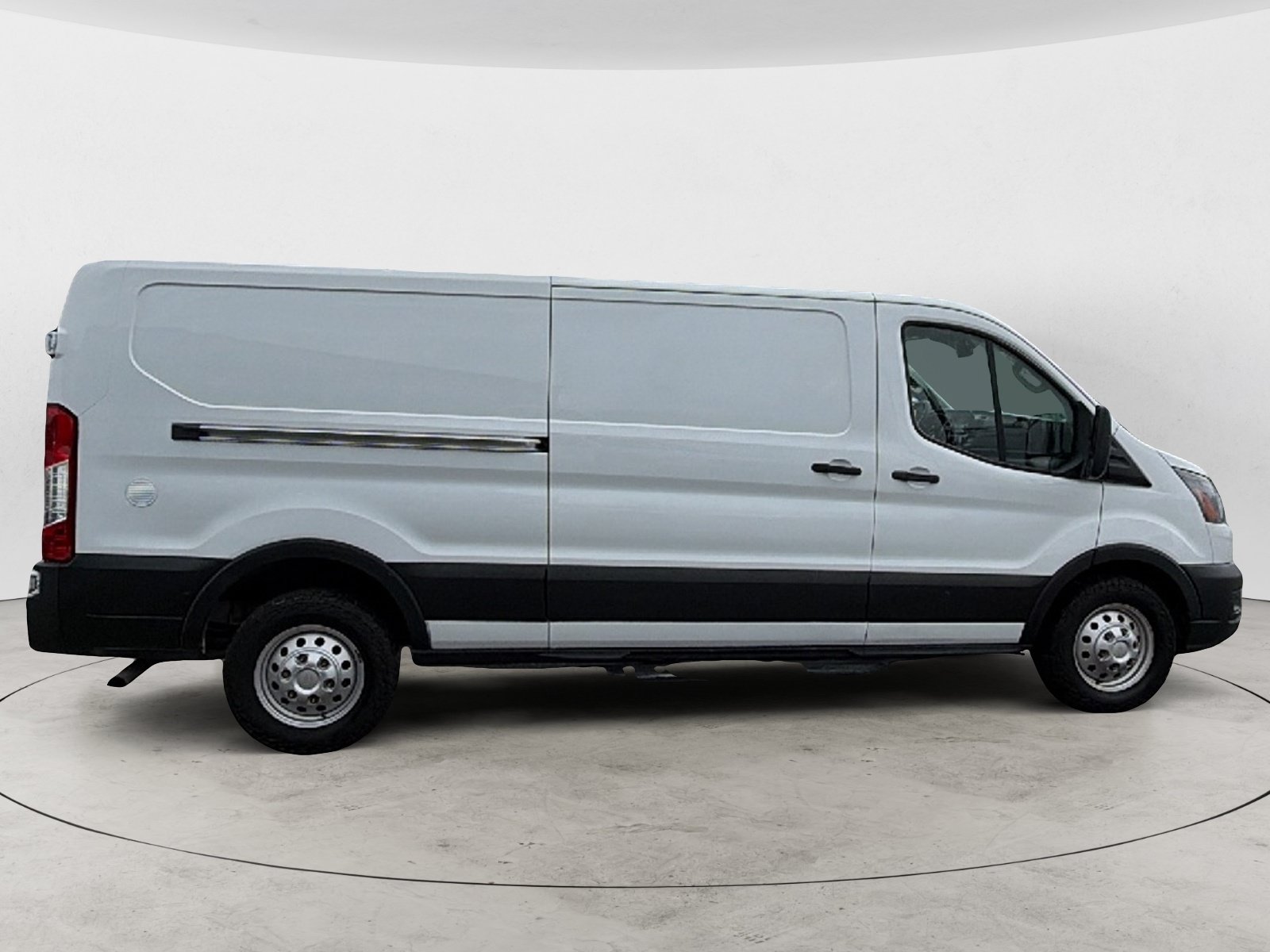 Used 2022 Ford Transit 350 Low Roof AWD image 7
