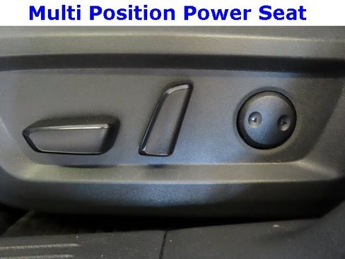 Used 2023 Nissan Rogue SV image 19