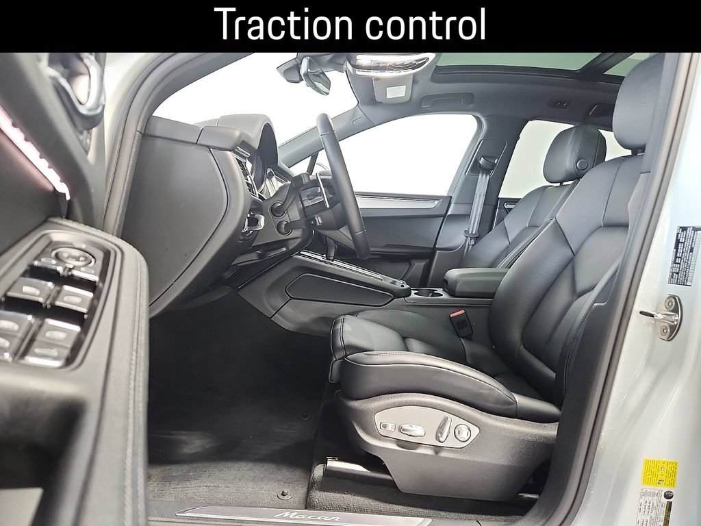 Used 2026 Porsche Macan AWD/4WD image 5