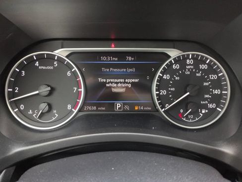 Used 2024 Nissan Sentra SR w/ SR Premium Package FWD image 35
