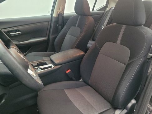 Used 2024 Nissan Sentra SV w/ Trunk Package image 17