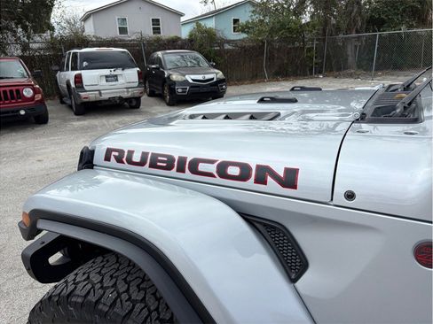 Used 2024 Jeep Wrangler Rubicon image 19