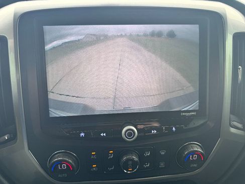 Used 2018 Chevrolet Silverado 1500 LT w/ All Star Edition image 22