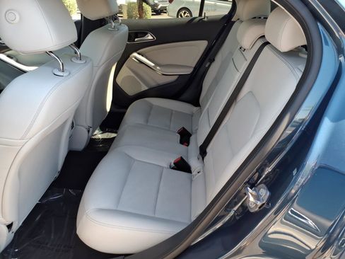 Used 2020 Mercedes-Benz GLA 250 image 22