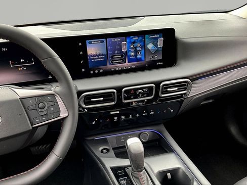 New 2026 Nissan Sentra SR FWD image 11