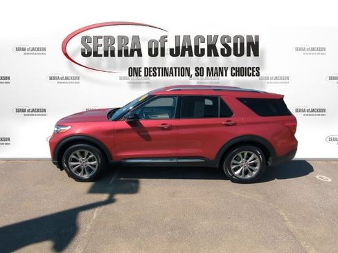 Used 2021 Ford Explorer Limited w/ Equipment Group 301A AWD/4WD image 5