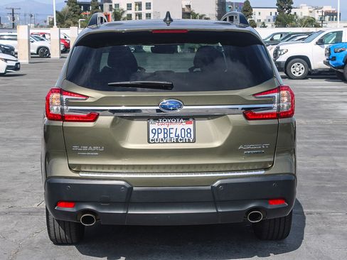 Used 2023 Subaru Ascent Limited w/ Technology Package AWD/4WD image 8